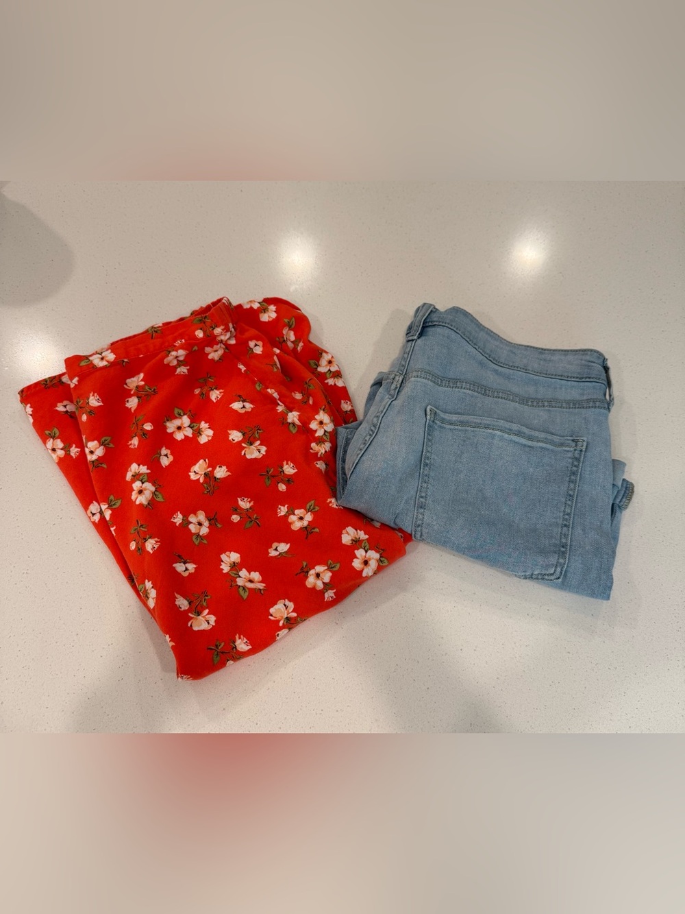 Old Navy Red Floral Skirt & Light Blue Jean Shorts Summer Bundle L/12